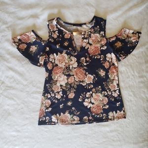 Flower print blouse no shoulders size M